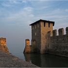 Douve nord du Château des Scaligeri  --  Sirmione