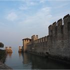 Douves Nord du Château des Scaligeri  --  Sirmione