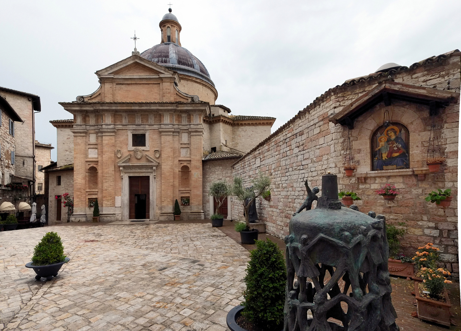 Dove oggi vi é questa chiesa é nato S. Francesco di Assisi