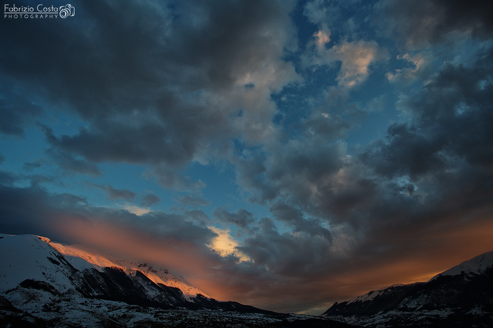 Dove si incrociano Majella e Morrone nasce un tramonto maestoso