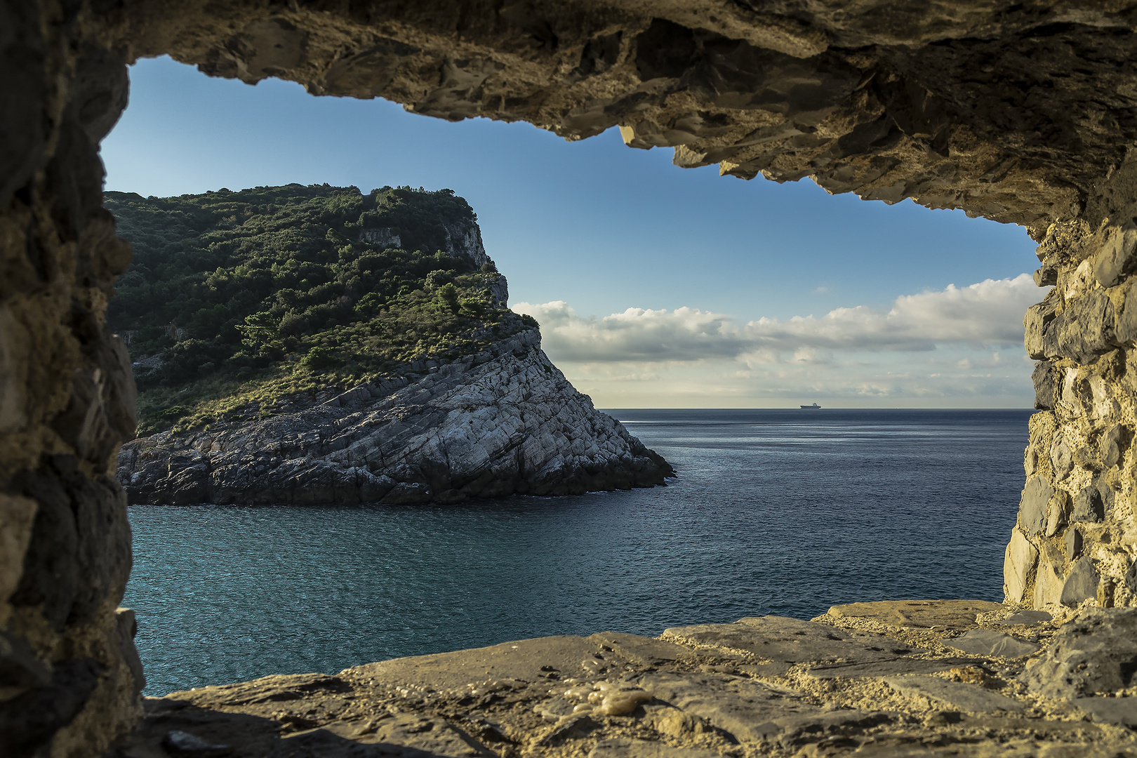 "...dovremmo avere tutti una vita vista mare"