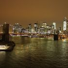 Downtown Manhattan von der Manhattan Bridge aus