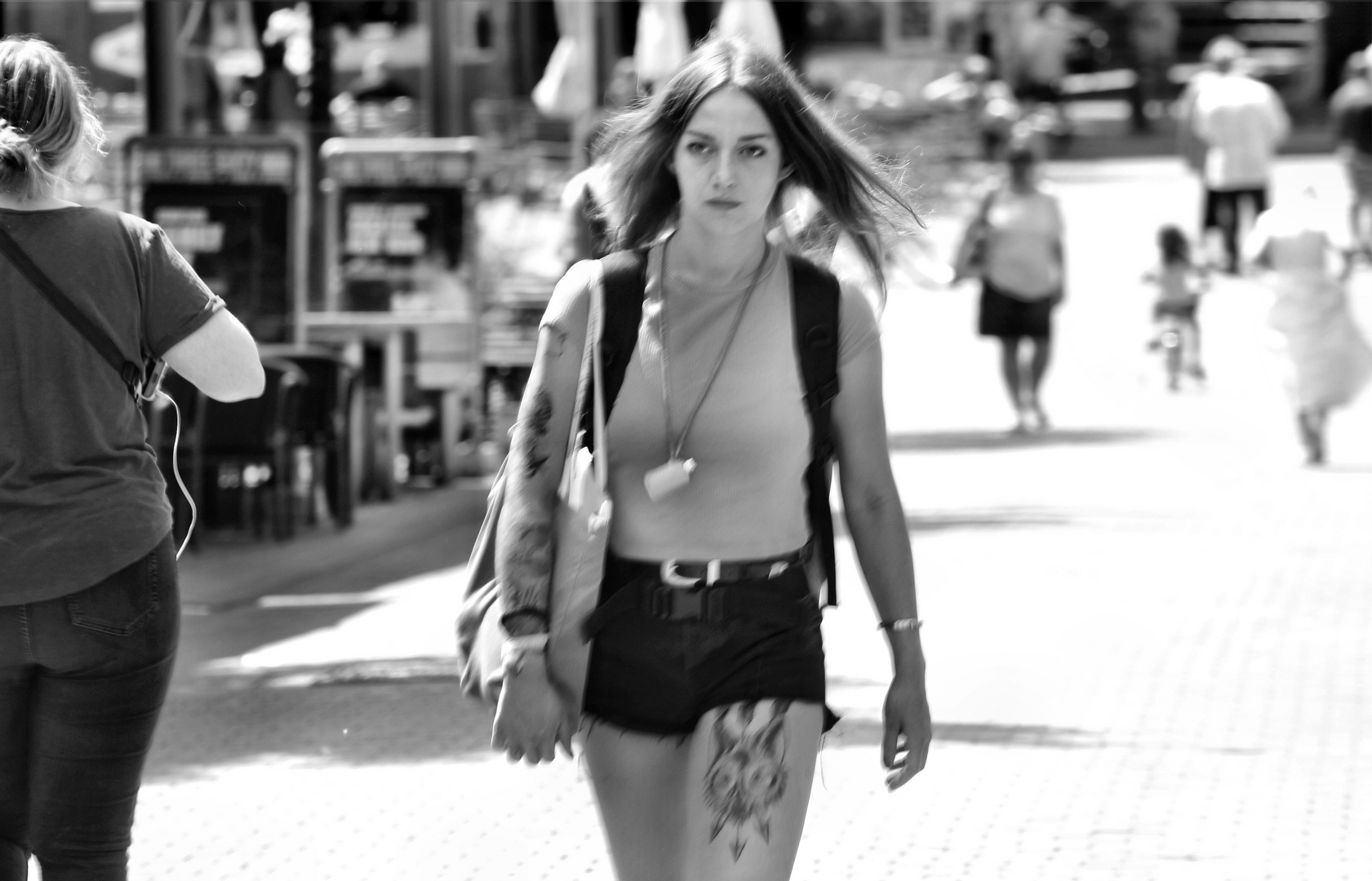 Downtown People - Blurred & Hot