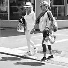 Downtown People - Shopping Ladies