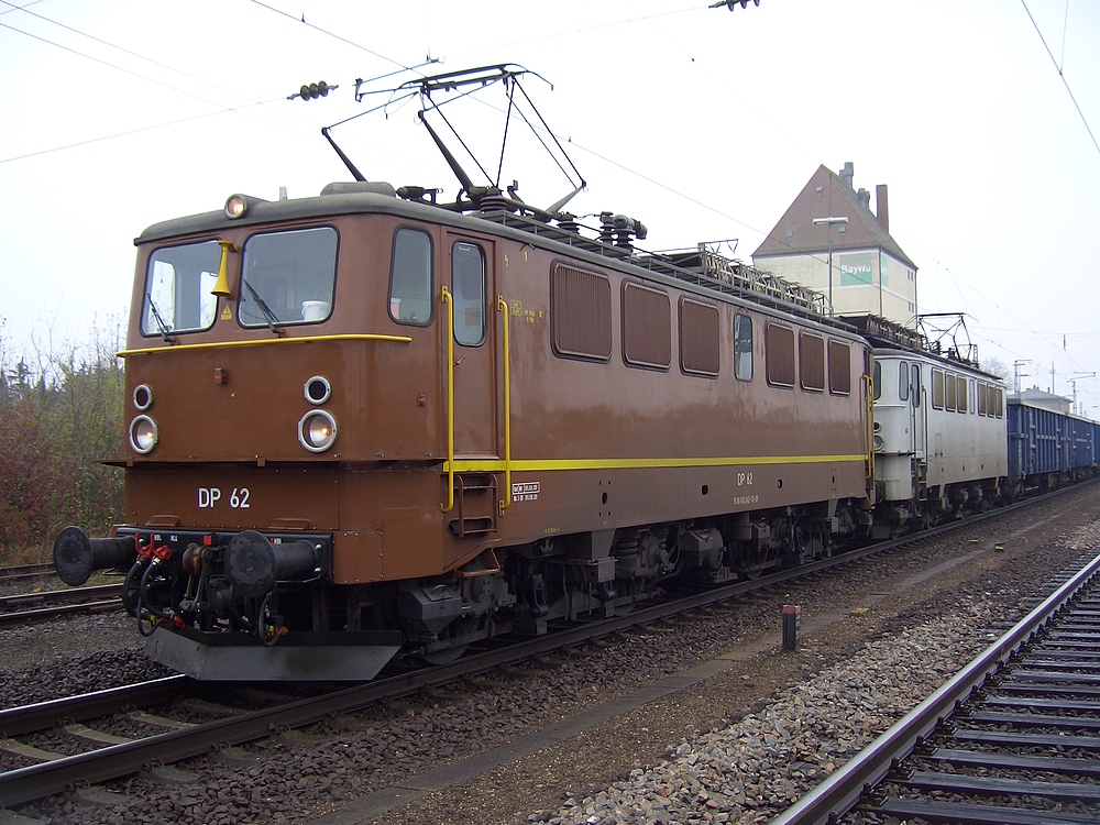 DP 62 und 57 beim Halt in Waigolshausen