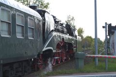 DR 18 201 auf dem Weg nach Lübeck