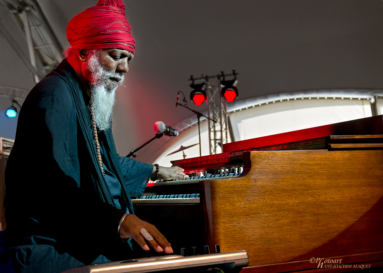 Dr. Lonnie Smith