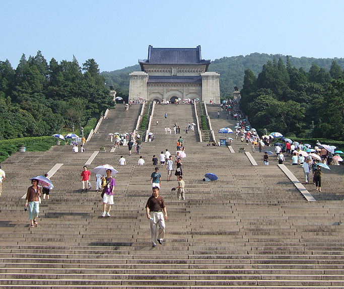 Dr. Sun Yat-Sen's Mausoleum