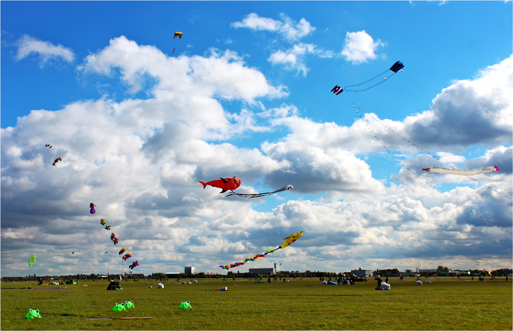 Drachen steigen Foto & Bild sport, flugsport, drachen und kites