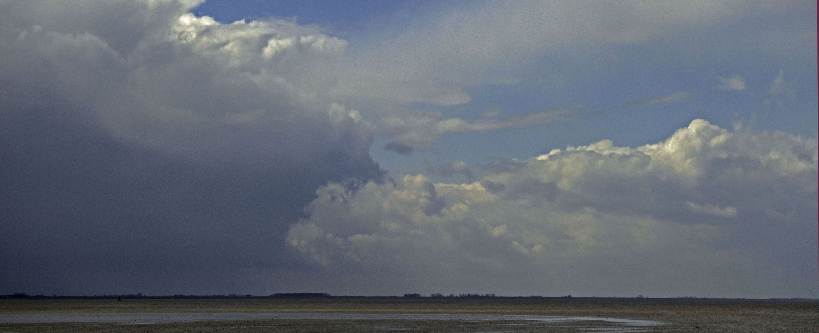 Drachen-Wolke........... am Dollart in Ostfriesland