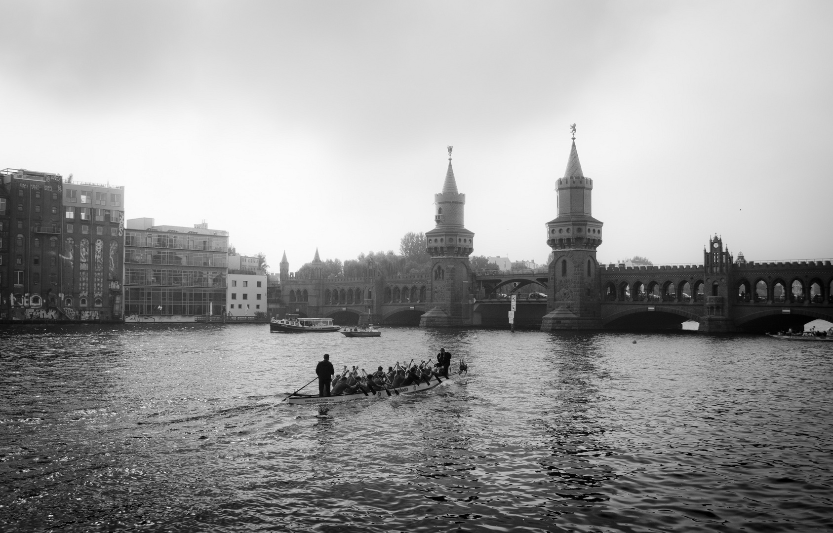 Drachenboot - Oberbaumbrücke