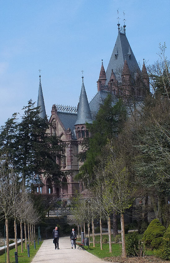 Drachenburg (auf dem Drachenfels)