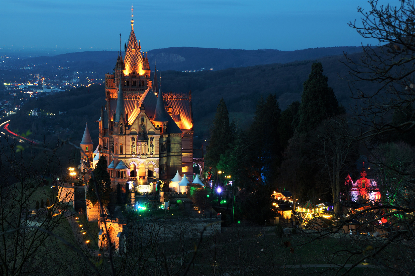 Drachenburg im Advent