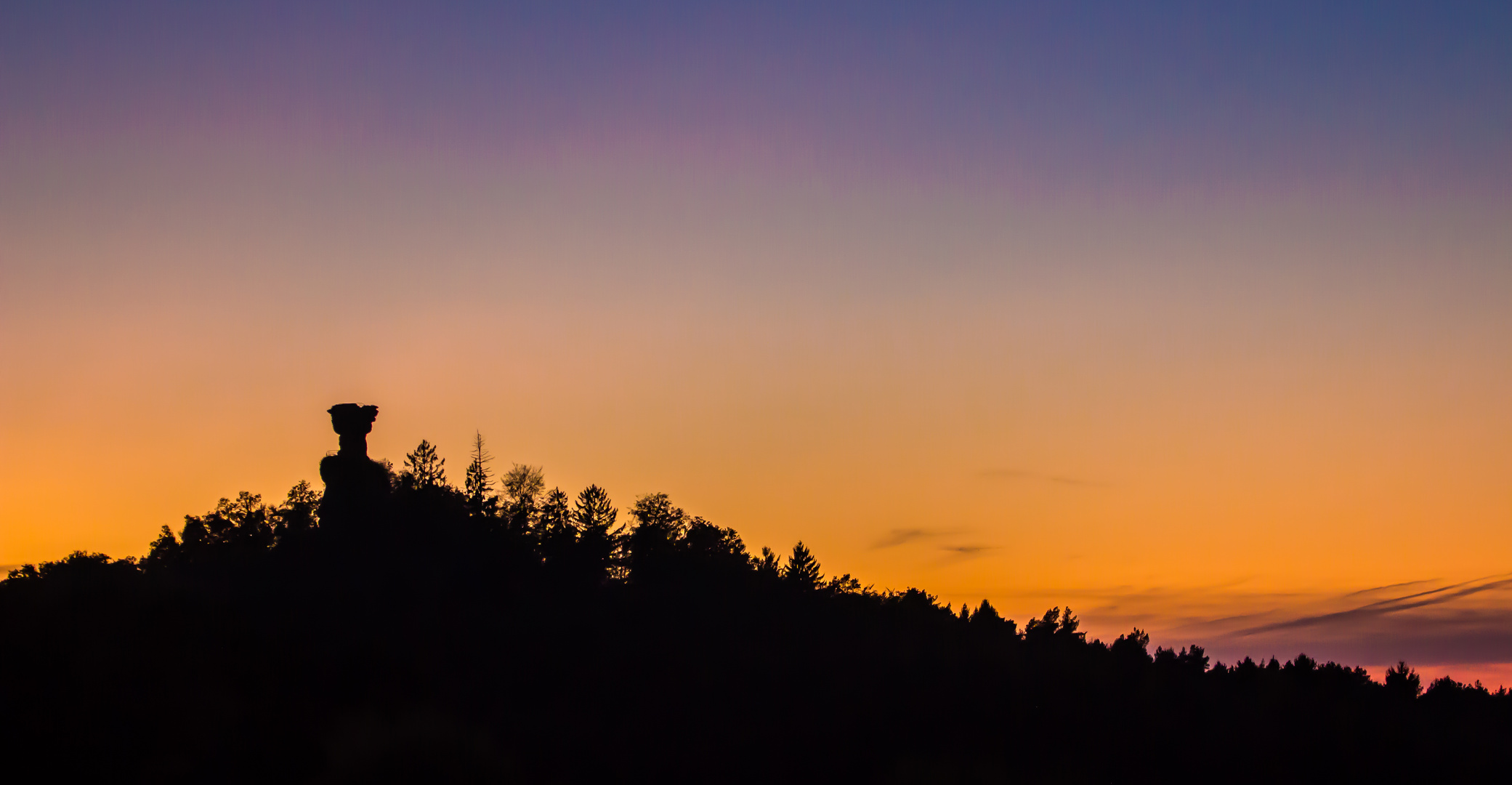 Drachenfels im Abendlicht