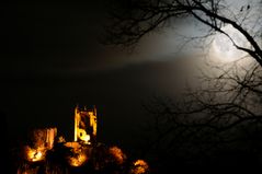 Drachenfels im Mondlicht