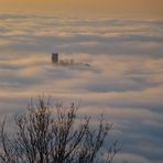 Drachenfels im Wolkenmeer