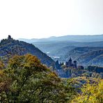 Drachenfels und Drachenburg im Gegenlicht