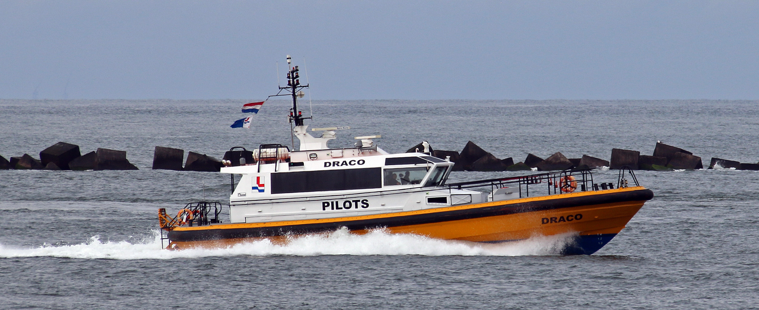 DRACO Foto & Bild motive, maritimes, barkassen Bilder auf