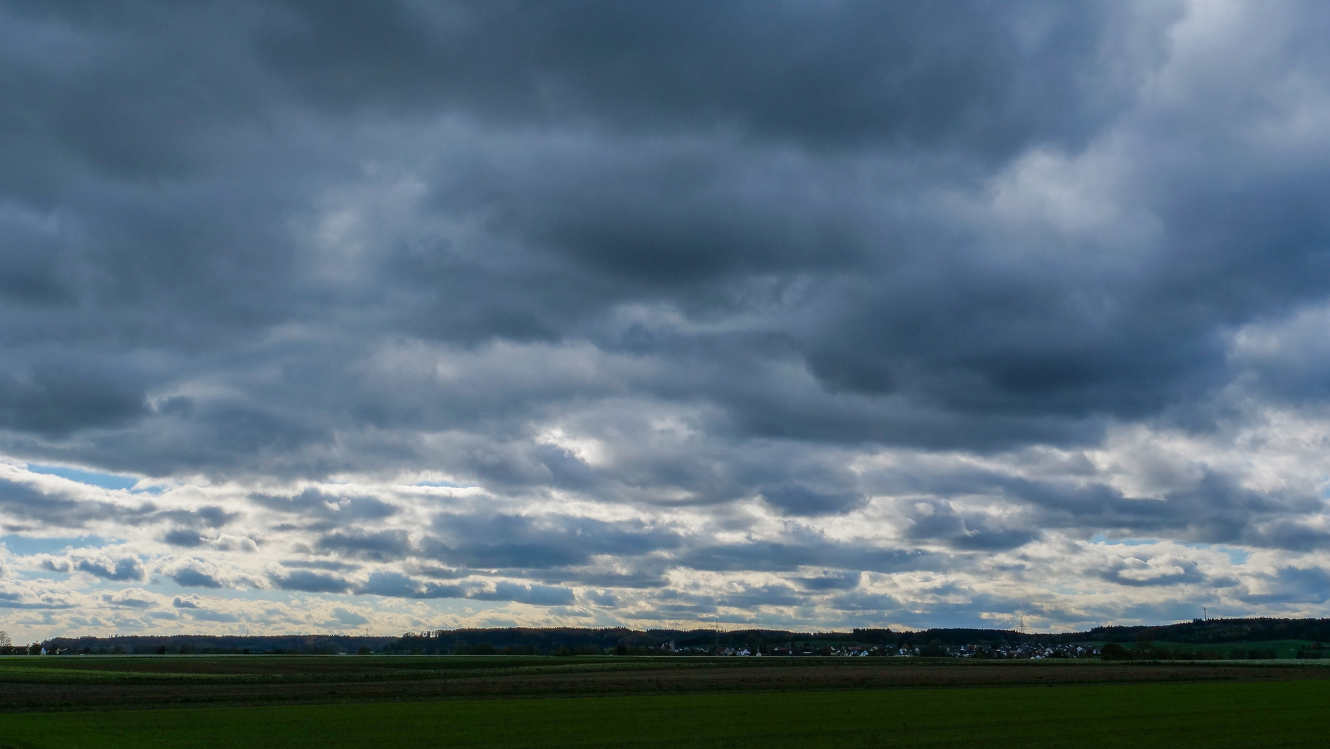 Dräuende Wolken