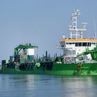 Dragueur au port de Bayonne