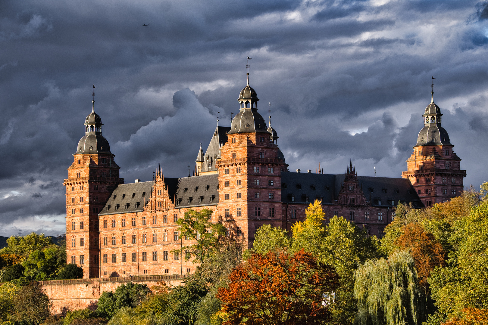 Drama über dem Schloss