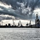 Dramatic moment in the port Bremen