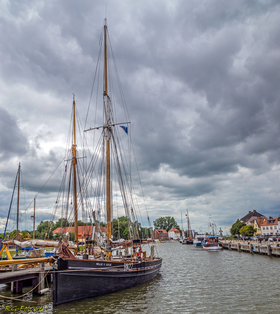 Dramatik im Glückstädter Hafen