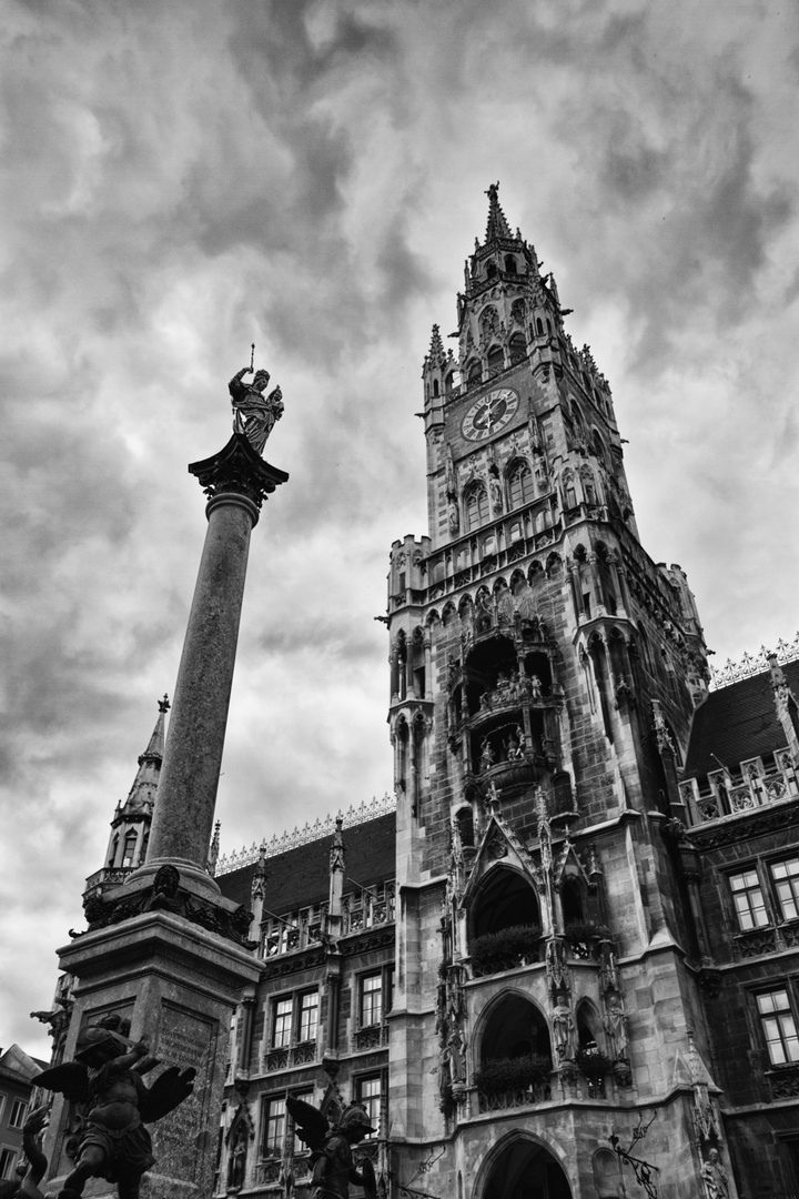 Dramatik Marienplatz