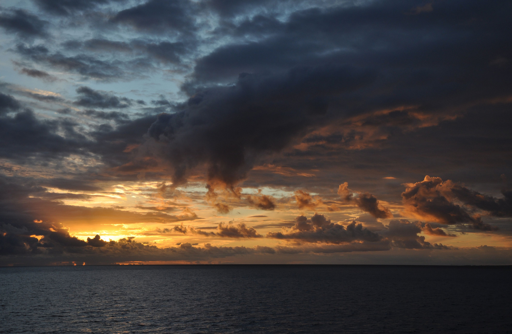 Dramatische Sonnenuntergangsstimmung