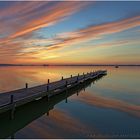 Dramatische Wolken am Abendhimmel über dem Steinhuder Meer in Steinhude