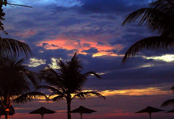 Dramatischer Himmel über Bali