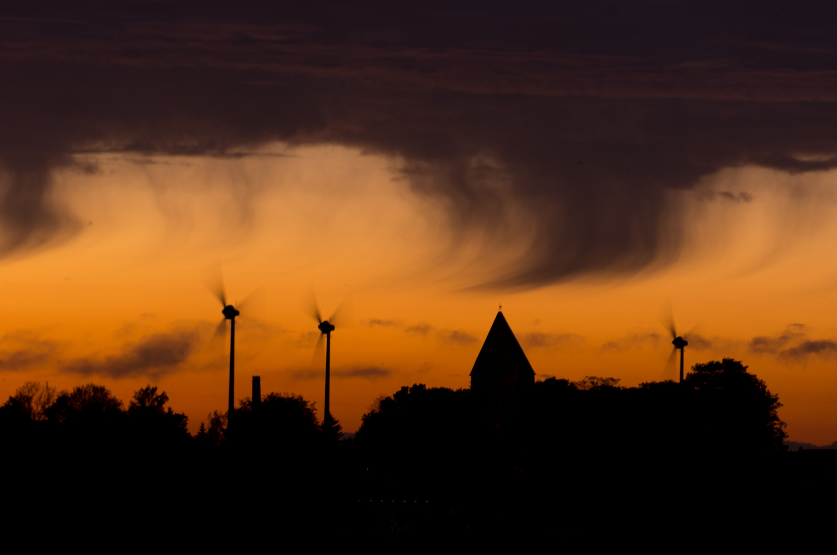 Dramatischer Himmel über Richtenberg