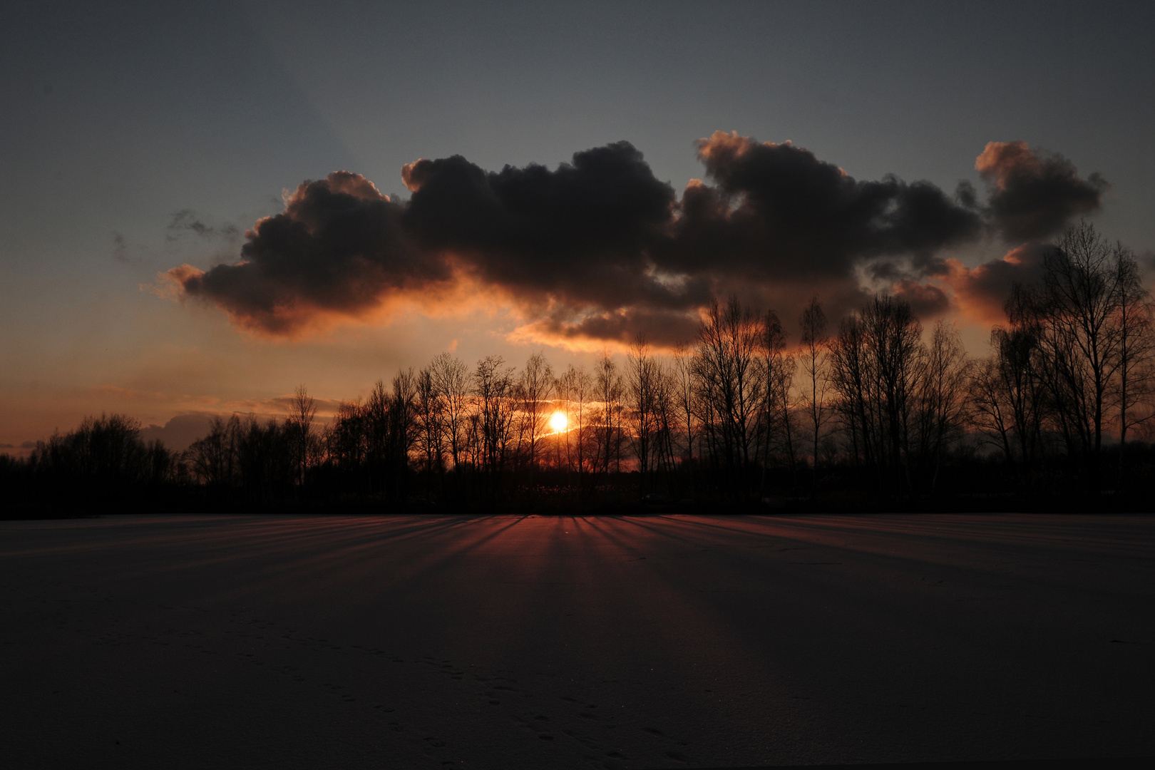 Dramatischer Sonnenuntergang