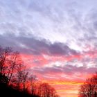 dramatischer Sonnenuntergang auf der BAB