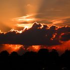 Dramatischer Sonnenuntergang