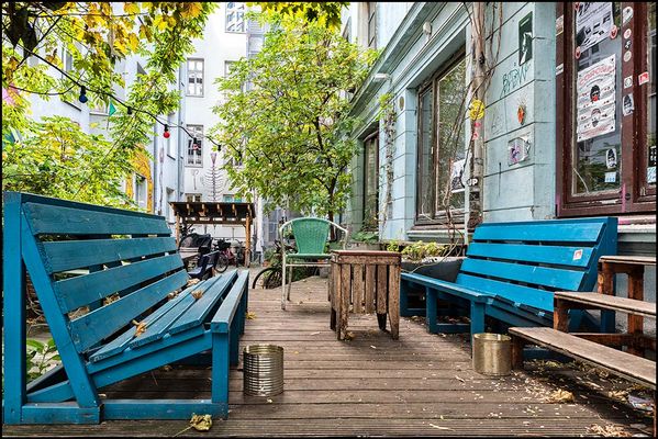 Draußen sitzen, immer noch ...