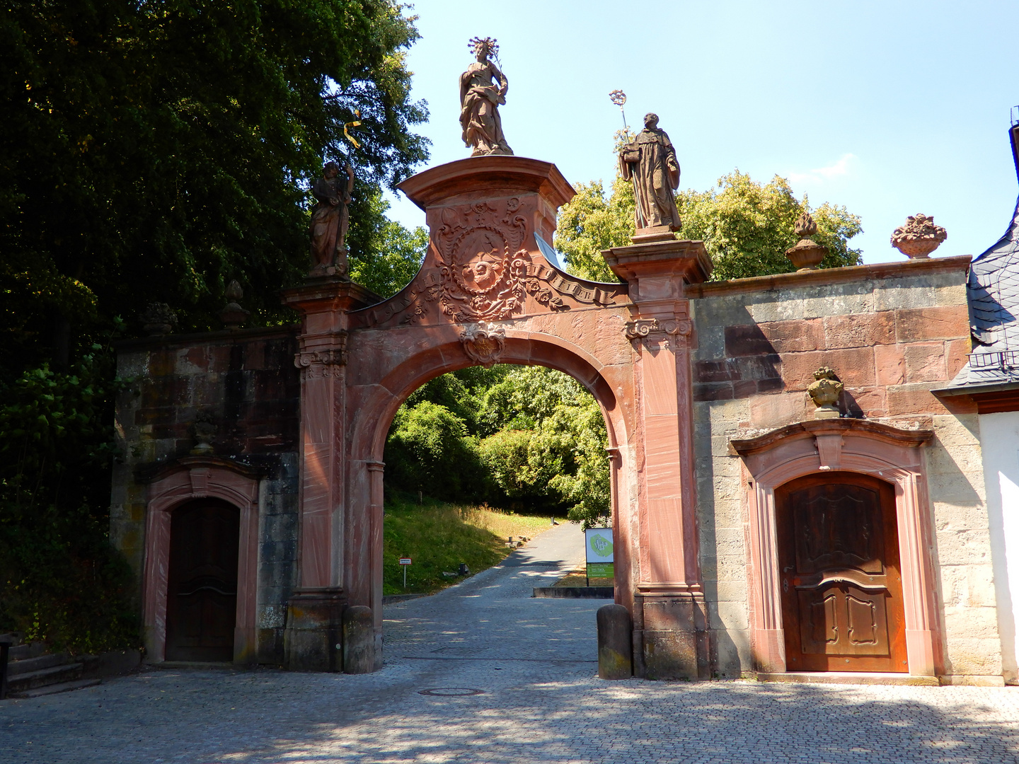 Draußen vor dem Tore