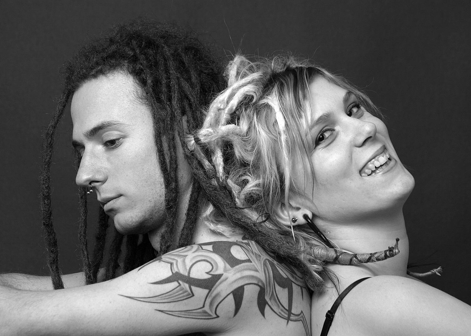 Dreadlocks et tatouages....