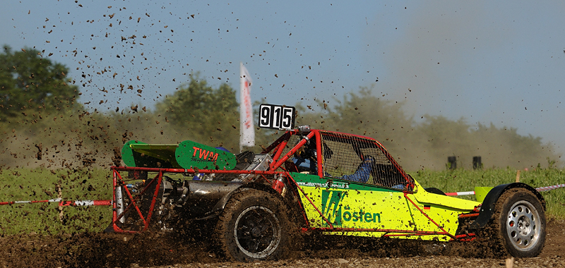 Dreckschleuder beim Autocross in Schmallenberg-Gleidorf