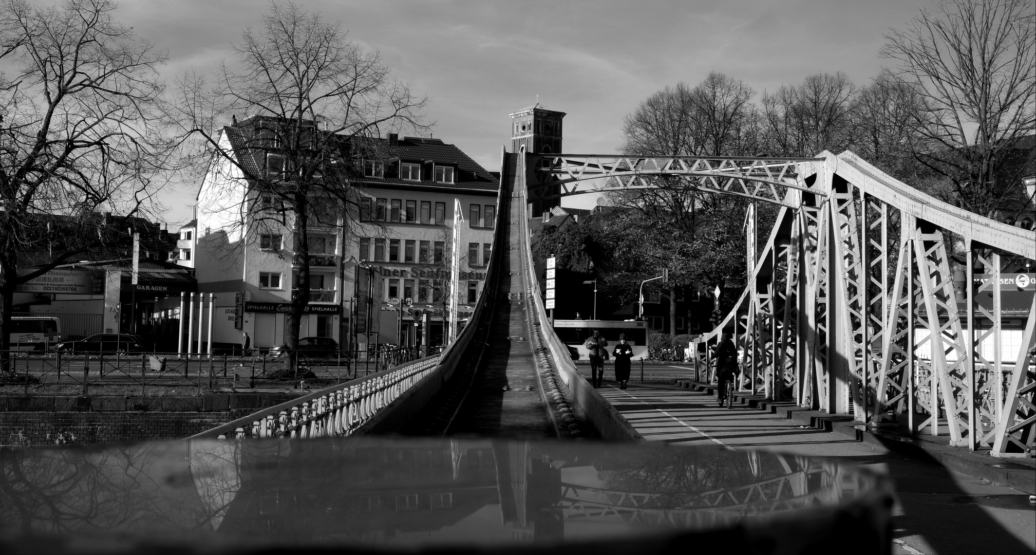 Drehbrücke am Schokomuseum - Köln