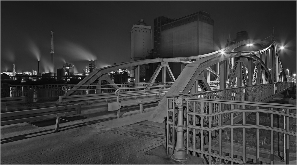 Drehbrücke Rheinhafen Nord KR-Linn