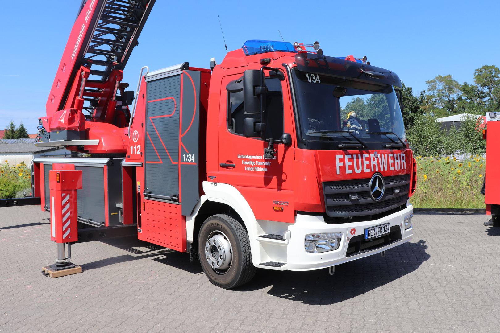 Drehleiter (DLK) der Freiwilligen Feuerwehr Rülzheim