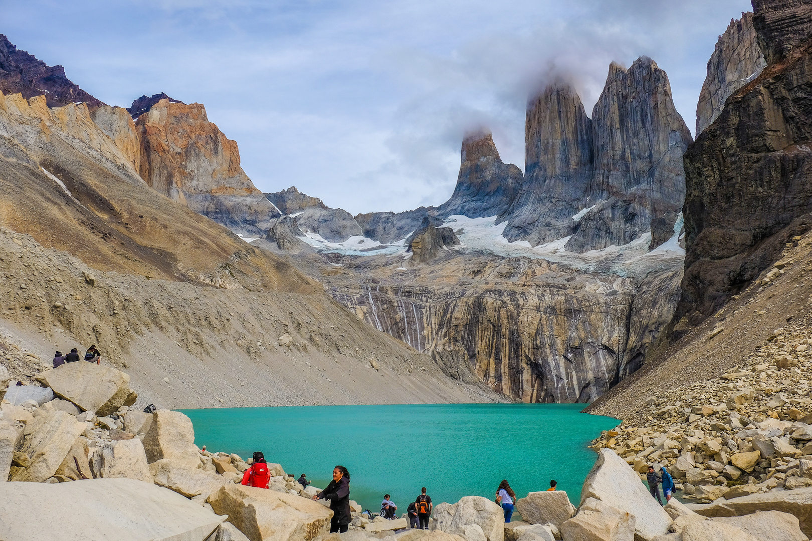 Drei blaue Zinnen des Torres del Paine NP