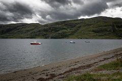 Drei Boote im Loch Broom