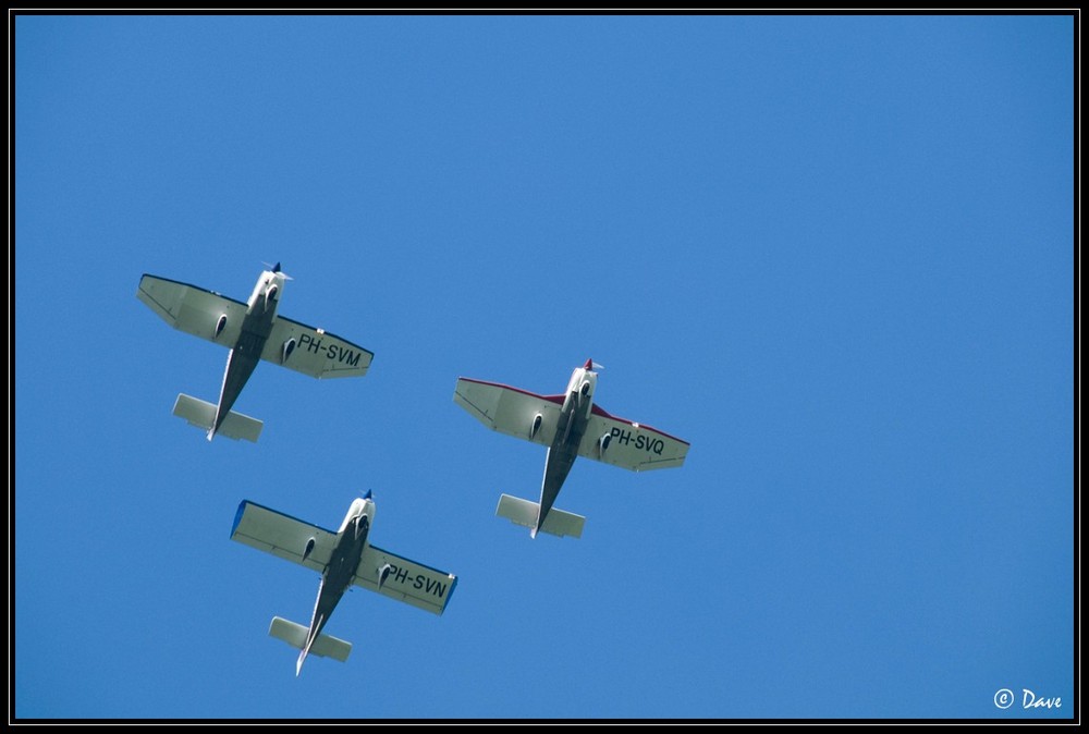 Drei flugzeugen ins formation