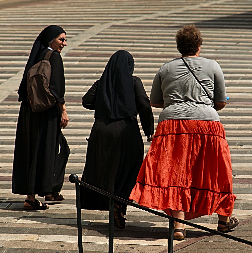 Drei Frauen auf Pilgerschaft 