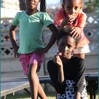 drei junge Tänzerinnen ... in NAMIBIA