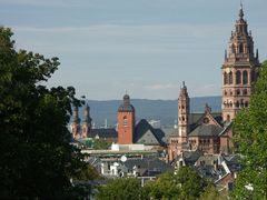 Drei Kirchenblick