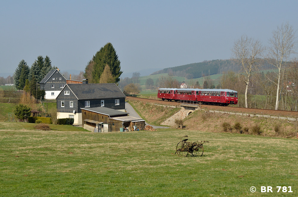 drei kleine Ferkeltaxis letzten Samstag auf dem Weg nach Eibau