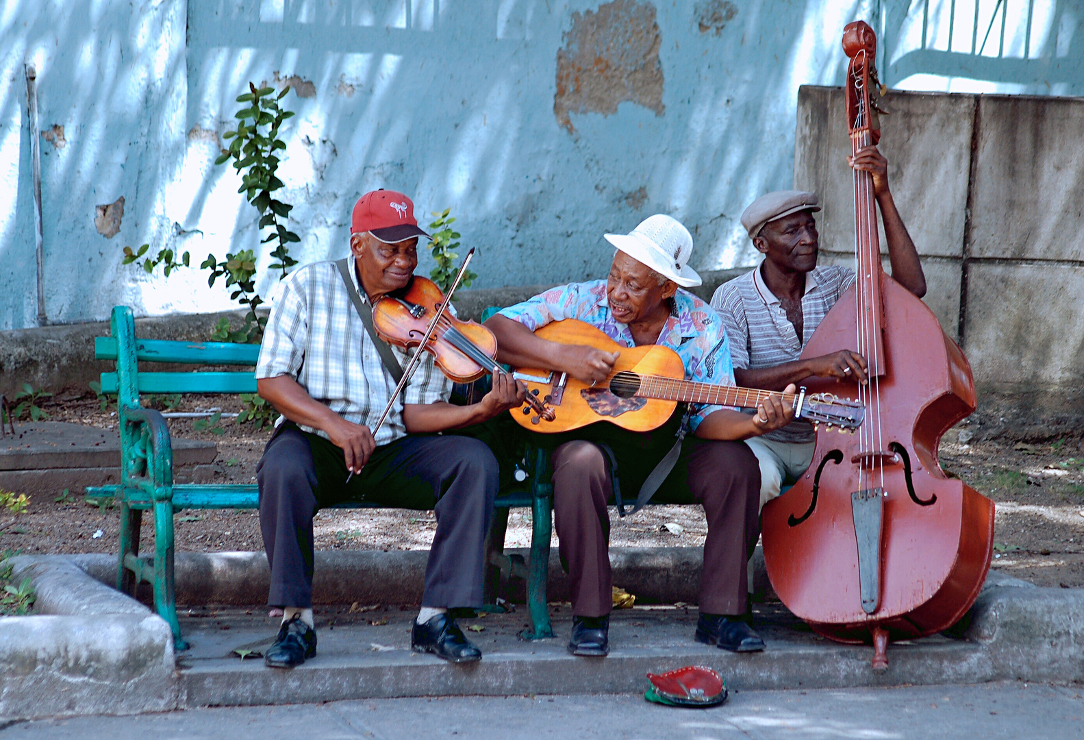 Drei Musiker in Santiago